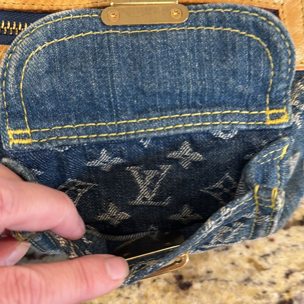 Louis Vuitton Baggy PM Denim Blue // Tan and Gold Accents // Genuine - Picture 10 of 16